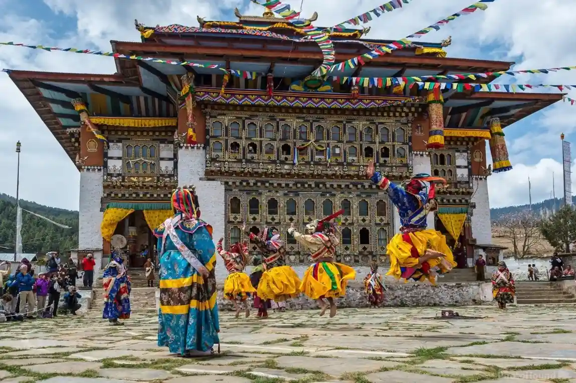 Ura Yakchoe Festival Tour